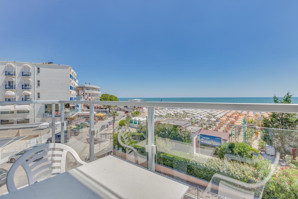Hotel Austria Caorle Exterior foto