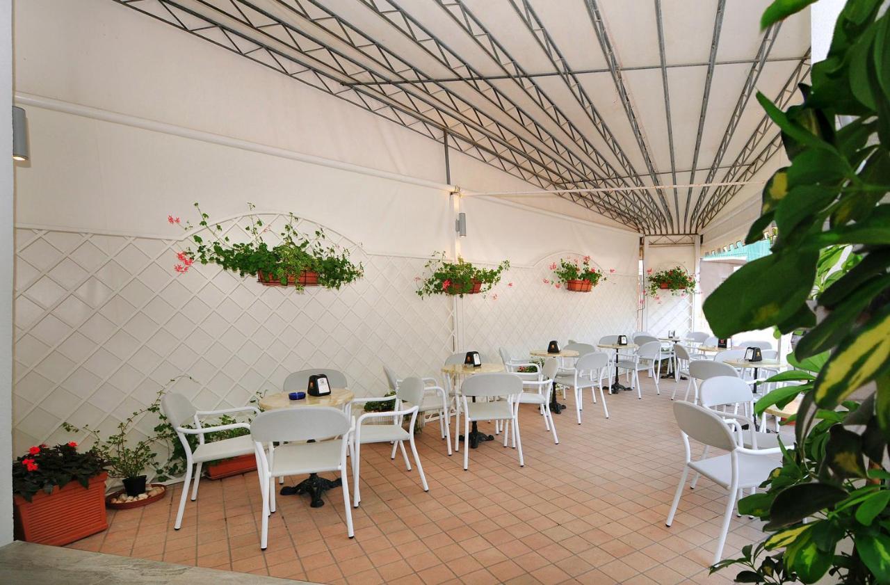 Hotel Austria Caorle Exterior foto