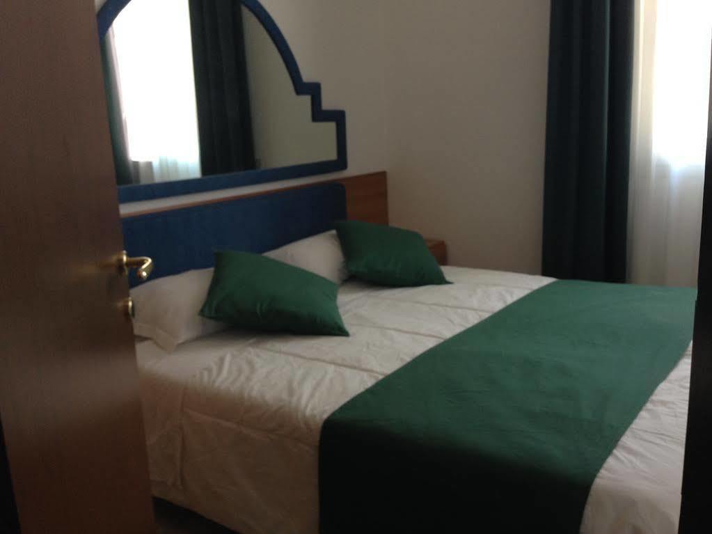 Hotel Austria Caorle Exterior foto